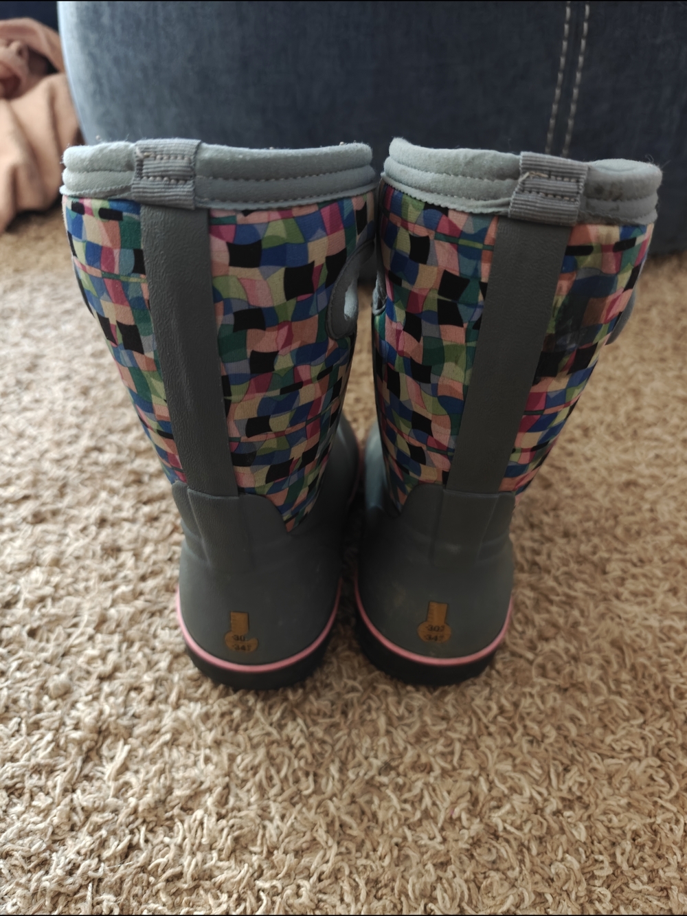 Bogs Gray Boots with Pink Accent - Picture 3 of 12